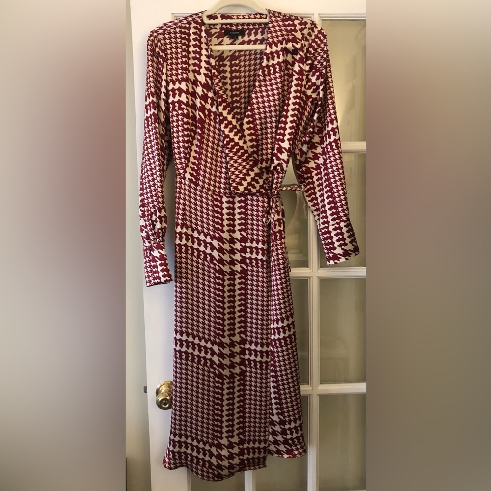 EUC Alfani wrap dress, long sleeve